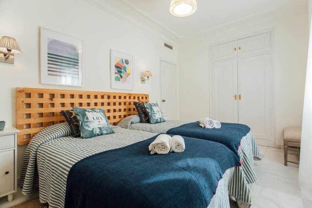Apartamento Boutique Abades Sevilla Bagian luar foto